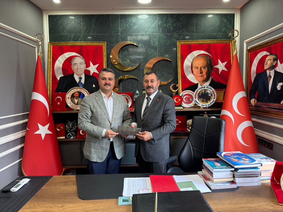 Sanliurfa_MHP's tweet photo. Geçmiş Dönem AK Parti Şanlıurfa İl Başkanı Sayın Bahattin Yıldız, Milliyetçi Hareket Partisi Şanlıurfa İl Başkanımız Sayın Ecz. Osman Mutlu'ya hayırlı olsun ziyaretinde bulundu.

Nazik ziyaretlerinden dolayı kendilerine teşekkür ediyoruz.

@dbdevletbahceli 
@MHP_Bilgi 
@eczosmanmutlu
