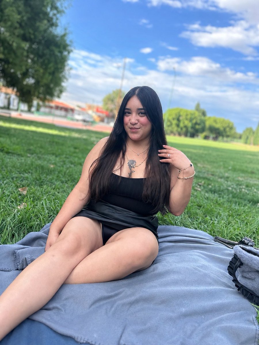 YuliethLJ's tweet photo. Contenido nuevo 🔥 en mi only para que lo disfruten si ya están suscritos y si no suscríbanse no se arrepentirán 🥵❤️‍🔥

https://t.co/UZYKgu1XhX 💖 https://t.co/ePWzjEgg23