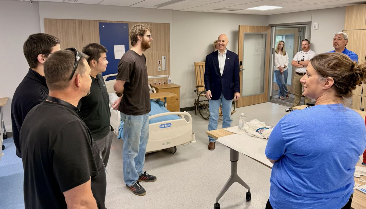 Senator Pete Ricketts tweet media