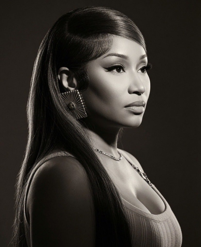Oceanbloood's tweet photo. ONIKA @NICKIMINAJ #WhiteHouseBarbie https://t.co/Y0UEncMGEA