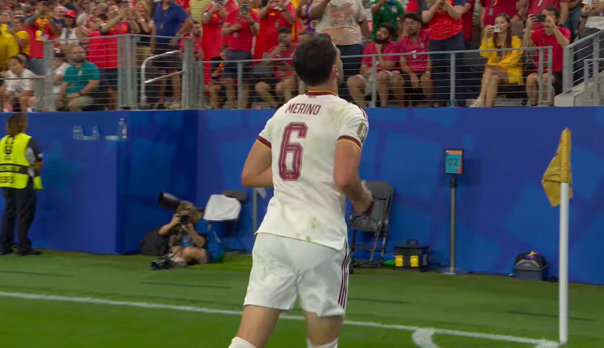 Arsenalnewschan's tweet photo. 🇪🇸 Mikel Merino breaks Portuguese hearts! Absolutely fantastic finish from the #Arsenal ⭐ as he puts Spain 1-0 up… Pure clutch 🥶 https://t.co/ctodcxeXCq