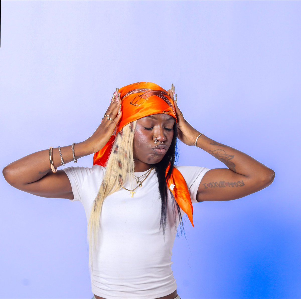 ducematnoir's tweet photo. Orange you glad I’m not blue shot 📸 by me https://t.co/EtczcCWaid