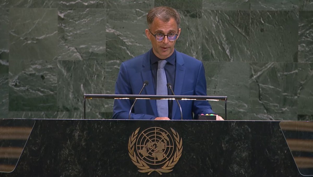 swiss_un's tweet photo. At the annual Responsibility to Protect (#R2P) debate,🇨🇭called for robust early warning and prevention measures, accountability for crimes committed, restraint in veto use &amp; human oversight of emerging tech. 

Our response must be collective, decisive &amp; grounded in int’l law. https://t.co/1044mmj4k6