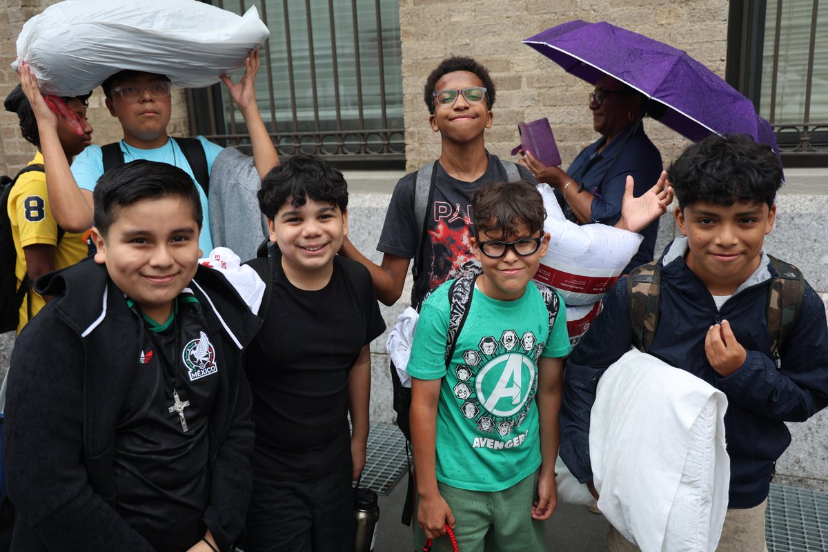 RegisHighSchool's tweet photo. Earlier today, 131 students traveled to the University of Scranton and 60 candidate students who just completed the fifth grade headed to Fordham University, kicking off our 2026 REACH summer. In three weeks, all will return to New York for three weeks of programming at Regis. https://t.co/6ykIkiMAja