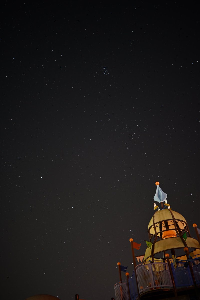 Tsukuminavi's tweet photo. 7月7日は #七夕
夜空を見上げると、
星の配置が少しずつ変わるように、
私たちの気持ちも日々変わっていきます❗️
願いごとは自分が進む方角を教えてくれる目印❗️
今日は少しだけ立ち止まって、
「こうなりたい」を思い出す日に。
あなたの一歩が、
願いの星に近づきますように‼️
#津久見市 #つくみっけ https://t.co/zEPkHFvvS4