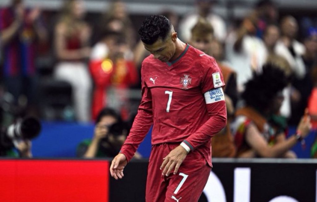 cqqw7's tweet photo. سواء حقق كاس العالم 
ماحقق كاس العالم 

رونالدو افضل لاعب في التاريخ ونقطة نهاية السطر 🐐. https://t.co/IR6A3A9YSJ