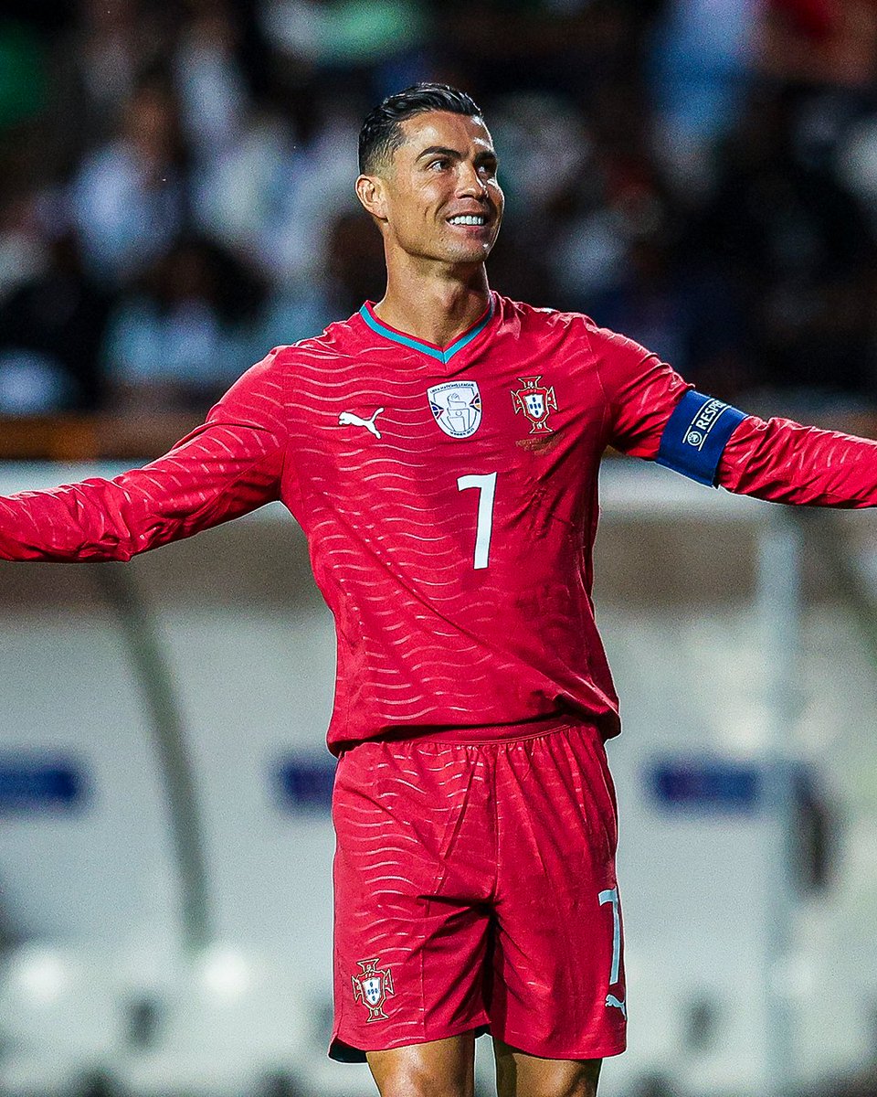 DraftKings's tweet photo. Cristiano Ronaldo’s World Cup legacy:

⚽️ 6 Tournaments
⚽️ 27 Appearances
⚽️ 11 Goals
⚽️ 2 Assists

Legend. https://t.co/uCixsApDRd