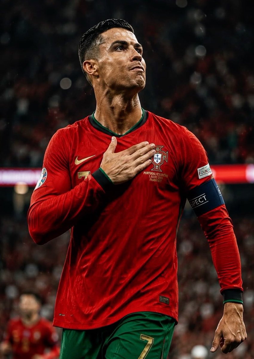 DanikRM_'s tweet photo. Se acabó.

El mejor futbolista de la historia del fútbol. https://t.co/PoO7jpXNAc