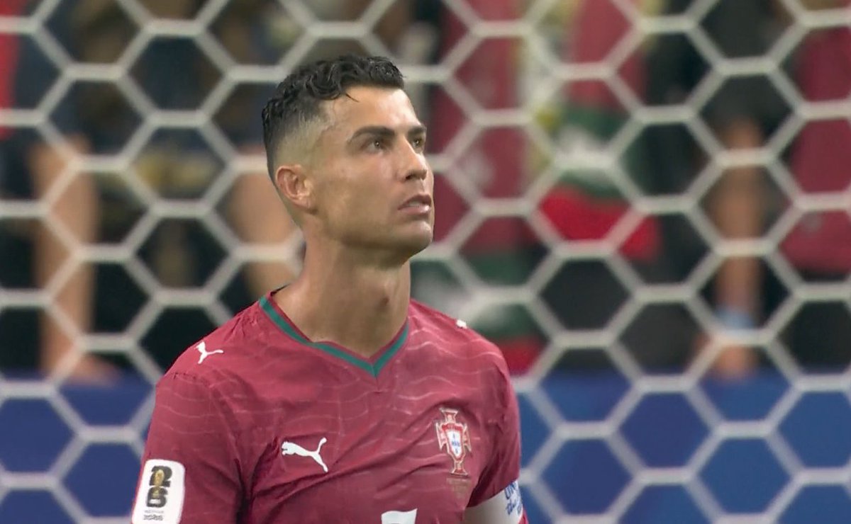 MasterNewss's tweet photo. 🇵🇹 Portugalia 0:1 Hiszpania 🇪🇸

Cristiano Ronaldo żegna się z mistrzostwami świata. https://t.co/nrr3ircQmn