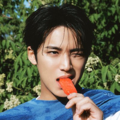 intograyson's tweet photo. nothing happened #NewProfilePicture https://t.co/rZ24qcp6Qg