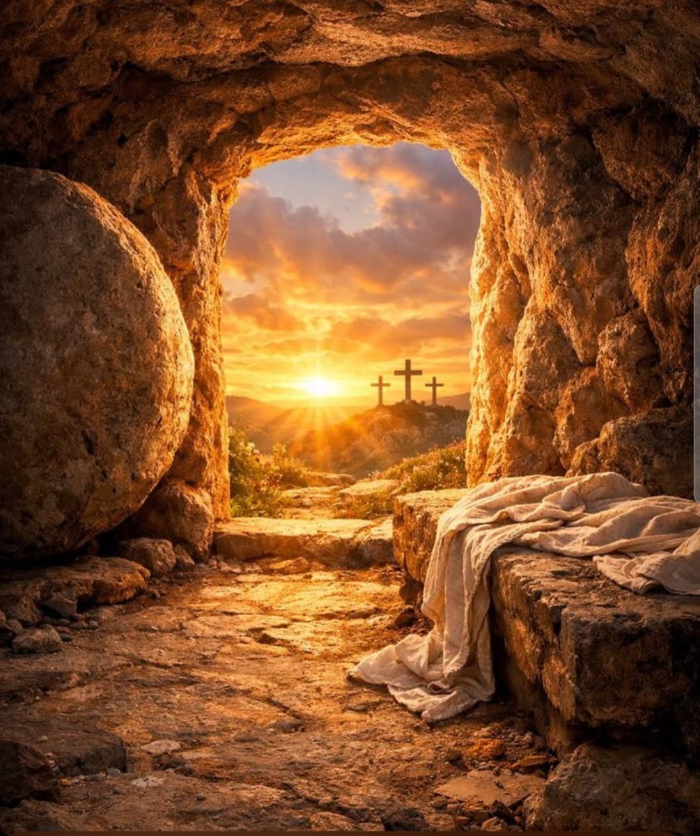 JESUS IS KING 👑 tweet media