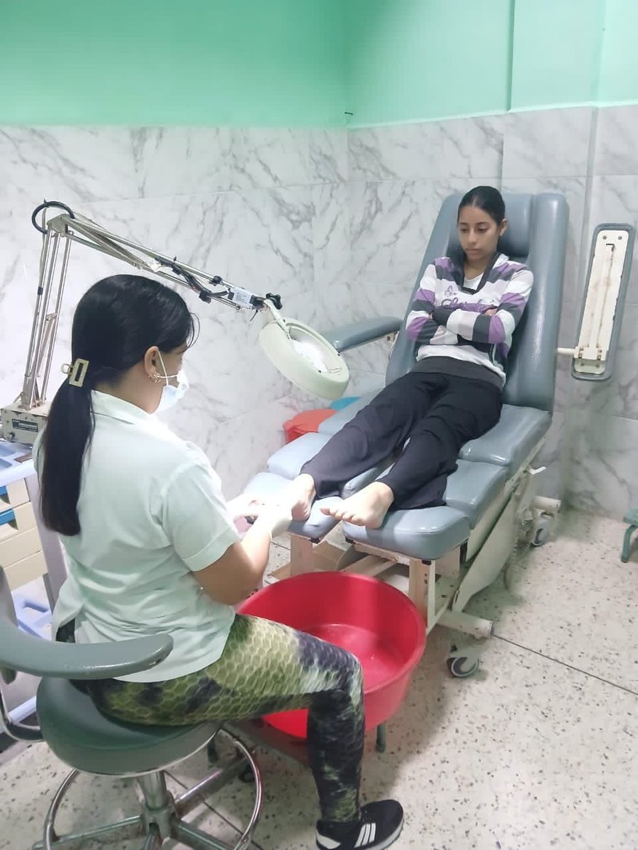cubacooperaven's tweet photo. Salud y excelencia en el Táchira. 🇨🇺🇻🇪 Desde los CDI en San Cristóbal y el municipio Capacho, nuestros colaboradores brindan atención de calidad en oftalmología, podología y rehabilitación. ¡Compromiso inalterable con el bienestar del pueblo venezolano! 🩺✨

#CubaCoopera https://t.co/Gr0ILmZfGk