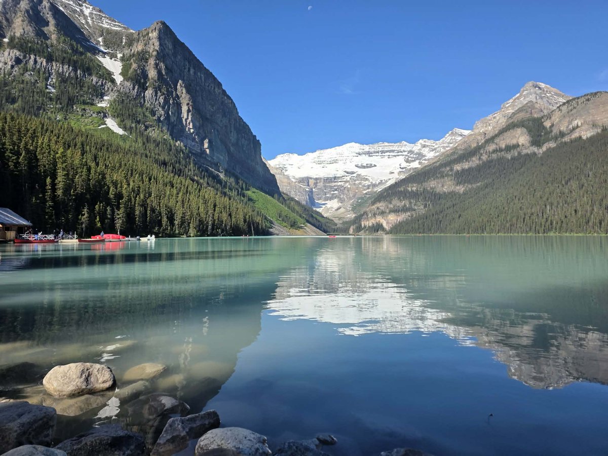 explorercanada's tweet photo. 7/6 レイクルイーズ https://t.co/9LhX0r9qPU