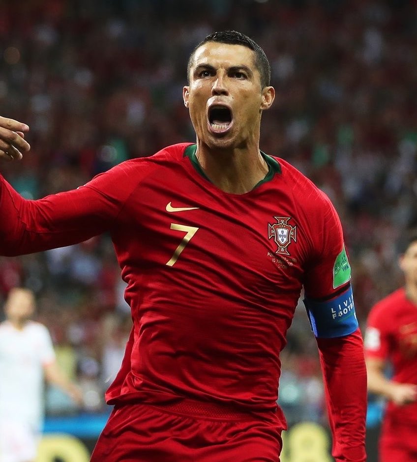 centregoals's tweet photo. Football's biggest stage may have just seen Cristiano Ronaldo for the final time. 🥺🇵🇹 

What a journey. What a legacy. 🐐 https://t.co/ECZot6ciyX