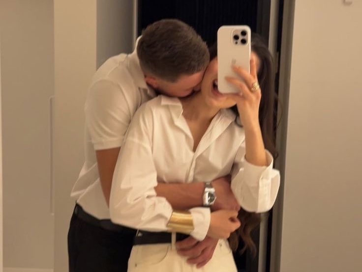 deityofnightt's tweet photo. a man who is obsessed with me https://t.co/lmrswAITVB