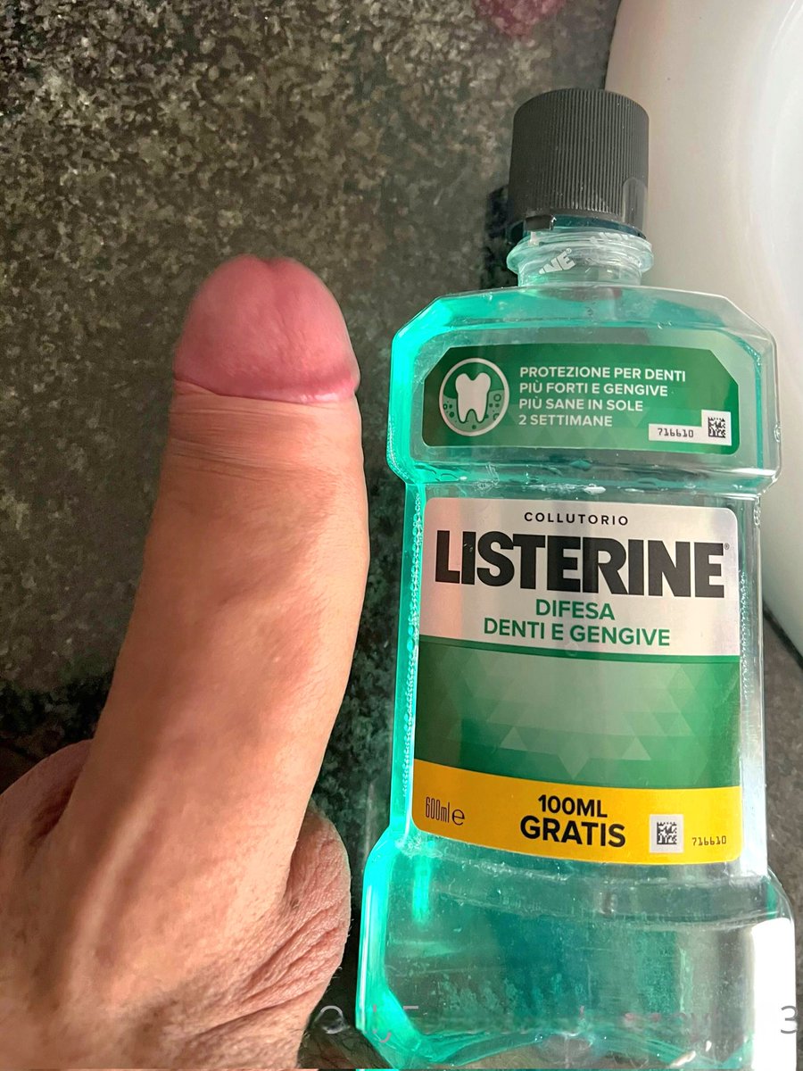 mennotcom's tweet photo. Ricordate che di lavare i denti almeno due volte al giorno ed usare un collutorio adeguato.
L'igiene orale è importante! https://t.co/jvbo5BpwhO