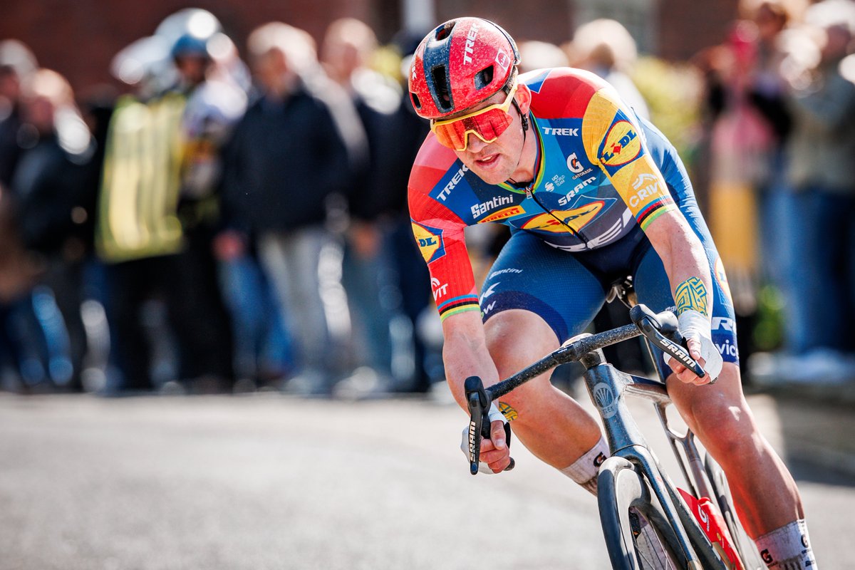 MaschBasch's tweet photo. 🇫🇷 Tour de France stage 4

⭐⭐⭐⭐ Mads Pedersen
⭐⭐⭐ Cort, Godon, van der Poel, Simmons, Vacek
⭐⭐ Grégoire, Abrahamsen, Matthews, Ganna, Healy, Stuyven
⭐ Pogačar, Van Gils, Aranburu, Wright, Pluimers, Plapp, Castrillo

#TDF2026 https://t.co/oxhzdrMobu