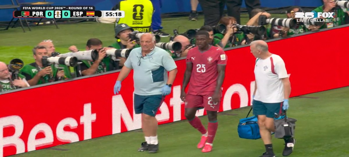offsideAni's tweet photo. @Kaizen6960 Only man who could've saved us was subbed due to injury ...we lost then and their https://t.co/6zfL9p6gtP