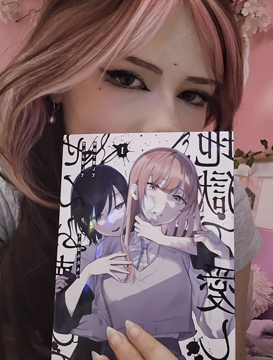 imaginaryannX78's tweet photo. Look what I just got (AAAAAAAAAAAAAAAAAAAAAAHHHHHHHH)
Couldn't decide if my fav volume is 1 or 2 so I just chose based on cover lol #zenkowa #diaalmih https://t.co/GE5D43SYk5