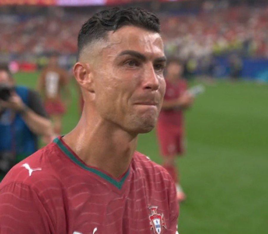 wajih_sani's tweet photo. الوداع کرسٹیانو رونالڈو
#CristianoRonaldo https://t.co/dbsATbt3mn