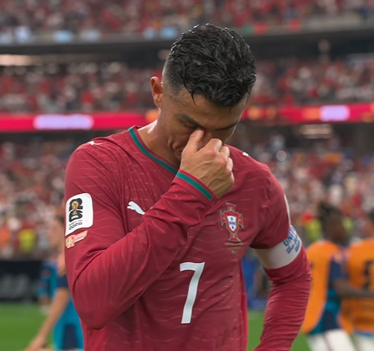diogowski's tweet photo. amigos, acabou.
a ultima dança de cristiano ronaldo.
O momento é de agradecer. Nós tivemos 6 oportunidades pra rir da cara desse boçal e todas as 6 foram maravilhosas, uma melhor do que a outra. Eu sinceramente não tenho nada a reclamar, foi MUITO bom! https://t.co/uqLPcxZFhi