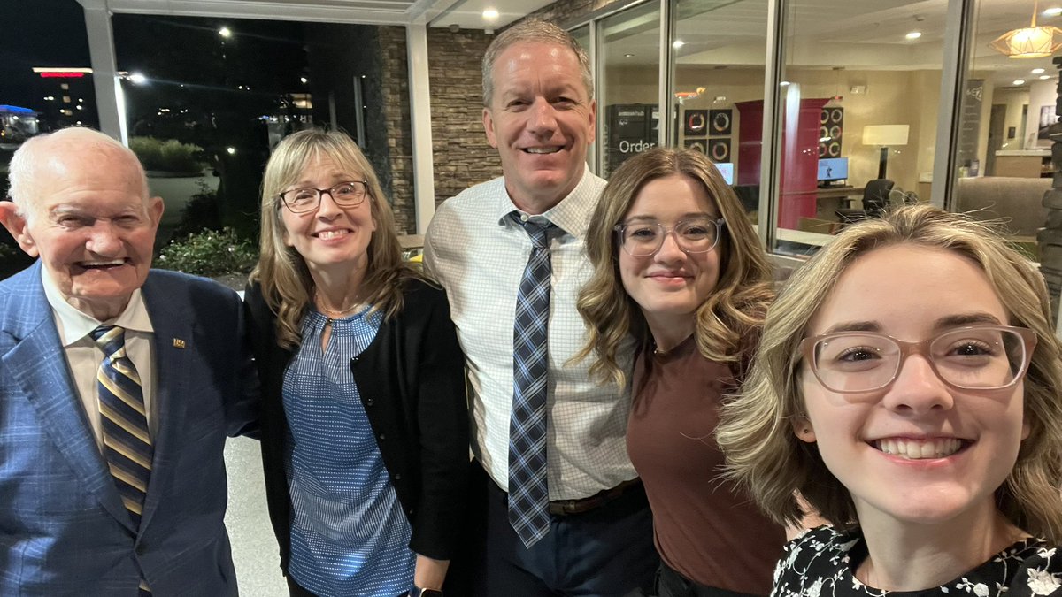 TonyBulawa's tweet photo. I will miss Dr Sisk, but I rejoice in the reunion to come because of Jesus. I am thankful for Doc’s  friendship, his love for my family, and influence in my life. Praying for the Sisk family. https://t.co/VFRapUKqcQ