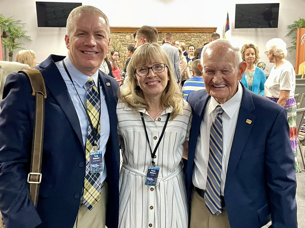 TonyBulawa's tweet photo. I will miss Dr Sisk, but I rejoice in the reunion to come because of Jesus. I am thankful for Doc’s  friendship, his love for my family, and influence in my life. Praying for the Sisk family. https://t.co/VFRapUKqcQ