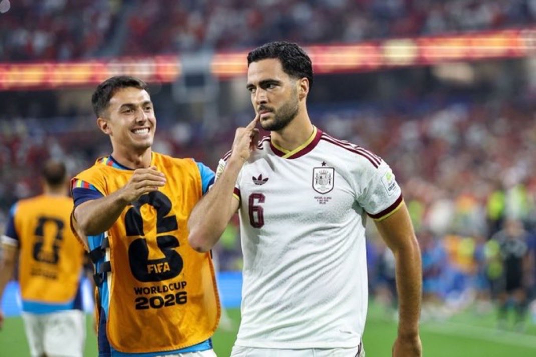 ArsenalN7's tweet photo. Martin Zubimendi celebrating with Mikel Merino https://t.co/EqmXGmSVJT