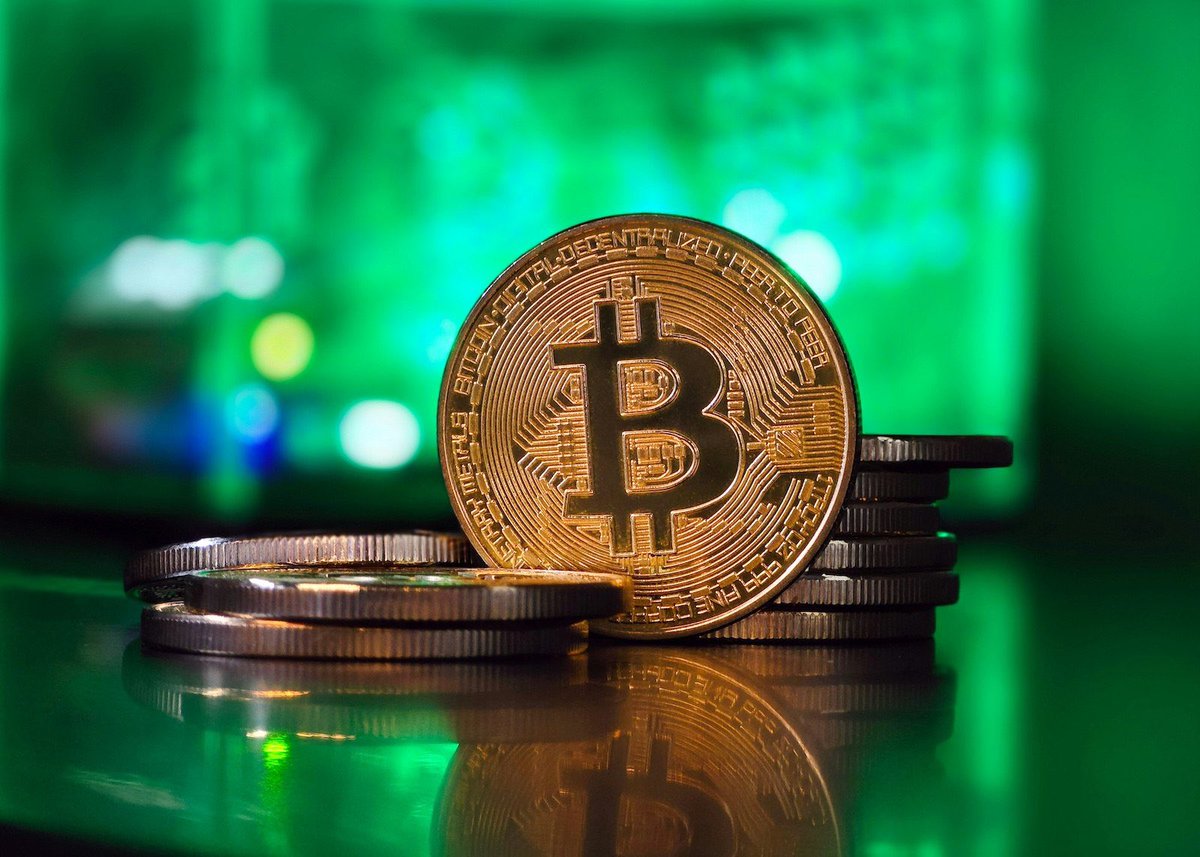 cryptowalax's tweet photo. BTC is now above $64k!! https://t.co/kbcR2VTdW6