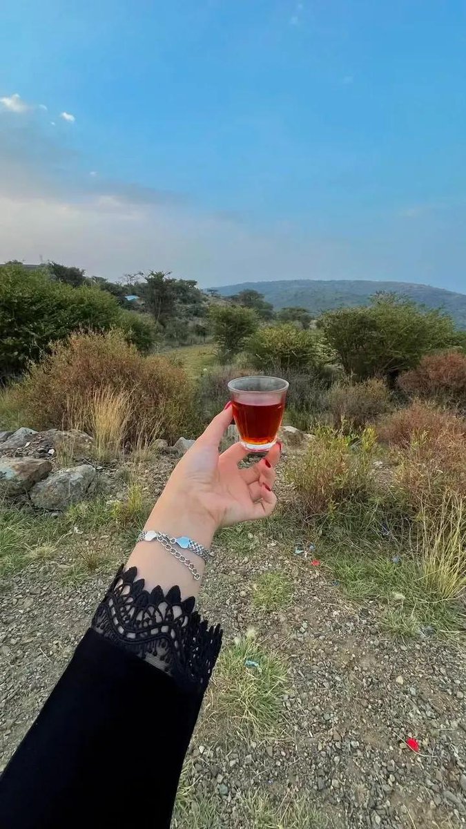 Mahgobnitwu's tweet photo. ان بغيت تحب حب اللي يحبك
لاتحب انسان قلبه مايبيك

اكذب الاقوال من حبك يسبك
من يحبك صدق...مايرضى عليك
[[෴✿ شَغُوف ✿༊෴: 💜 https://t.co/j8i2PSUbyo