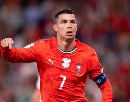 chorumedogremio's tweet photo. 🚨THE WORLD CUP OF 7🚨

Lionel Messi: 7 goals ⚽️
Mbappé: 7 goals ⚽️
Haaland: 7 goals ⚽️
Cristiano Ronaldo: 7 GOAT 🐐

MR. I'M BACK 🔥🔥🔥🔥🔥🔥🔥🔥🔥🔥🔥🔥🔥🔥🔥🔥🔥🔥🔥🔥🔥🔥🔥🔥🔥🔥 https://t.co/hqzpPC6vve