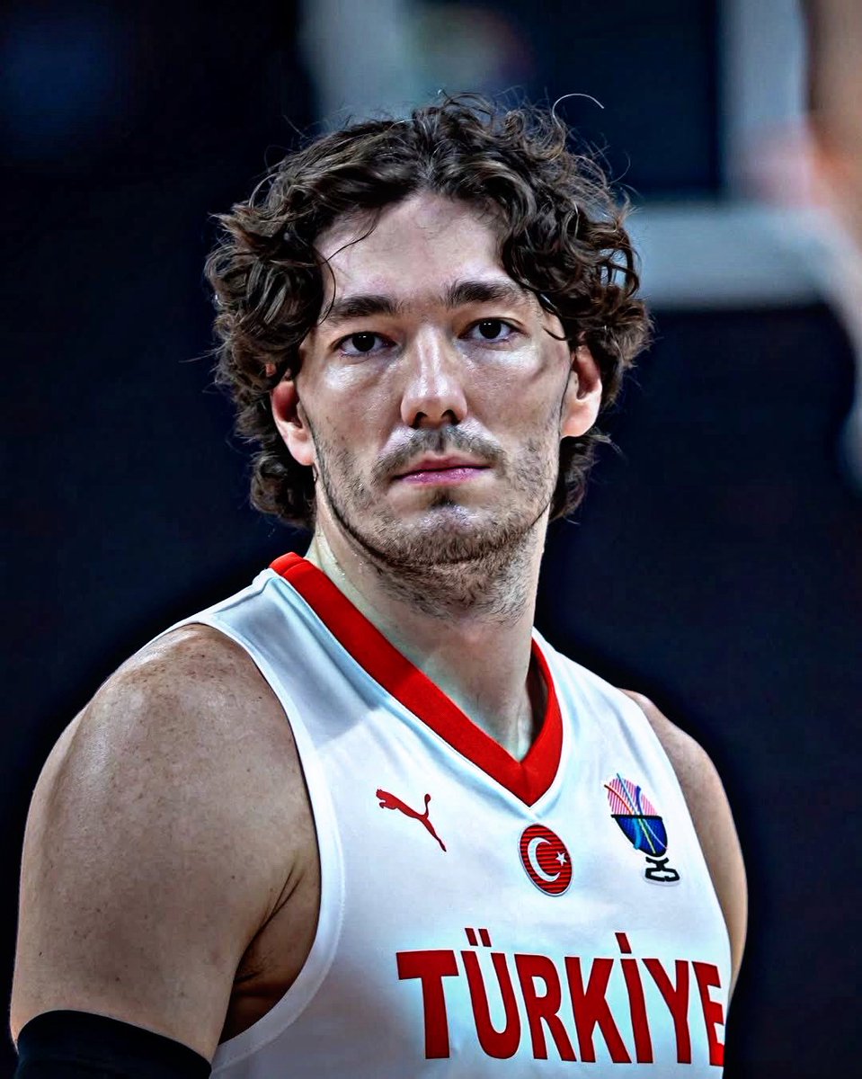 daimafenerx's tweet photo. 🚨Fenerbahçe, Cedi Osman ile temas kurdu. 

🔗 Yağız Sabuncuoğlu https://t.co/gHZ7sbdpMN