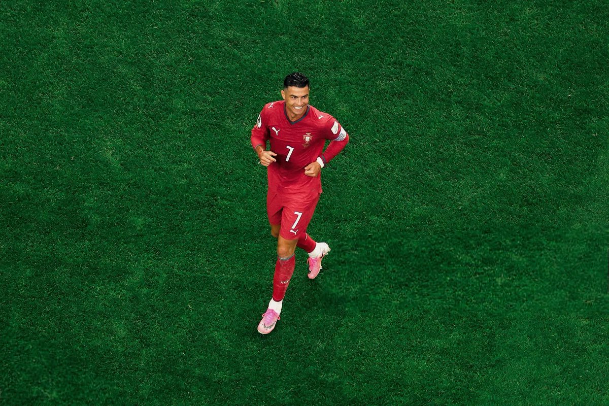 EngAAA0's tweet photo. كأس العالم سيفتقد الأسطورة 

#البرتغال_اسبانيا https://t.co/sSpFNr5QSJ