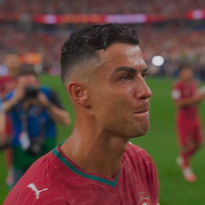 lino70o's tweet photo. يا عمري يالدون 💔🥹 https://t.co/Pon4vpg5Ag