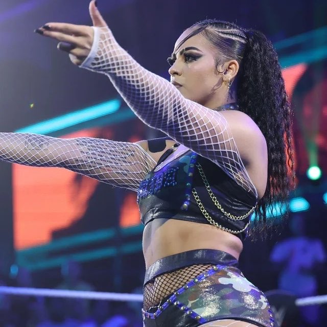SrAlexGomez's tweet photo. Jey Uso se ha divorciado definitivamente. ‘No Yeet’. Ahora ya se puede decir, por si alguien no lo sabía, que está con Jaida Parker. https://t.co/hiygGmvGJV