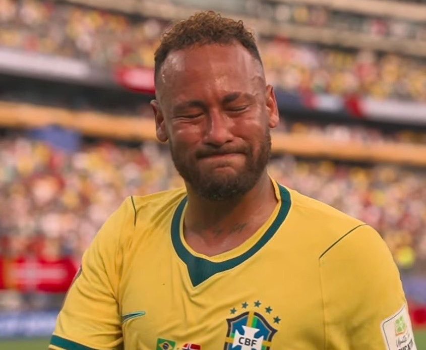 Balatreado's tweet photo. En un plazo de 24 horas vimos el fin de nuestra generación.

Es de las cosas mas tristes que le paso al mundo del fútbol, fueron nuestros ídolos desde niños, crecimos con ellos y los vimos ganar y sufrir.

Lastimosamente no lograron ser campeones del mundo 💔. https://t.co/akktmM5VEF