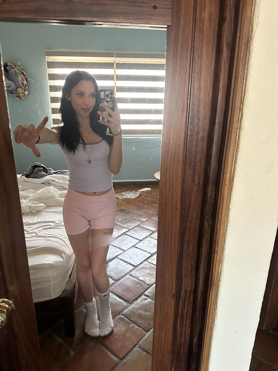 lolabunny13xo's tweet photo. take this L https://t.co/9J5H0VT68f