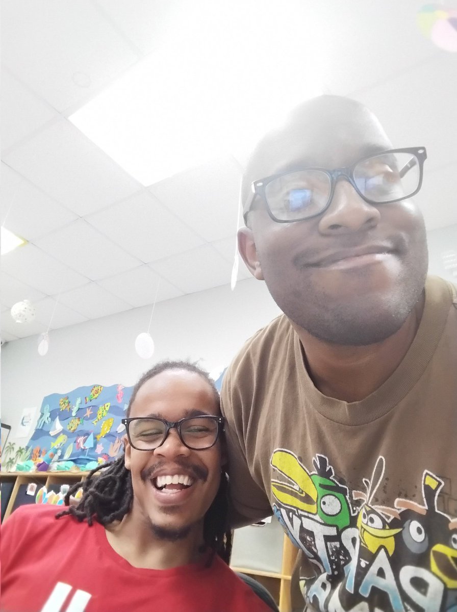 Dionecoleman1's tweet photo. I'm Having Fun At Work Today With My Friends https://t.co/JoCGwamRV6