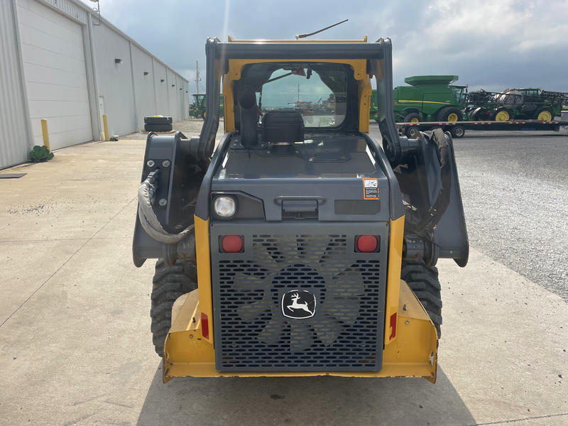 Mowrey_Auction's tweet photo. 2022 Deere 320G Skid Steer, Cab Air Heat, 72" Bucket, 12-16.5 Tires, 2 Speed, Auxiliary Hydraulics, 2112 Hours. Asking $29,500. https://t.co/Y11kyVnc0R