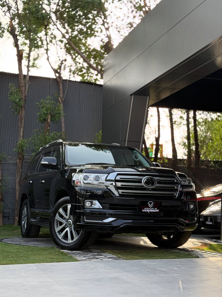 Toyota Land Cruiser ZX 🖤🖤
