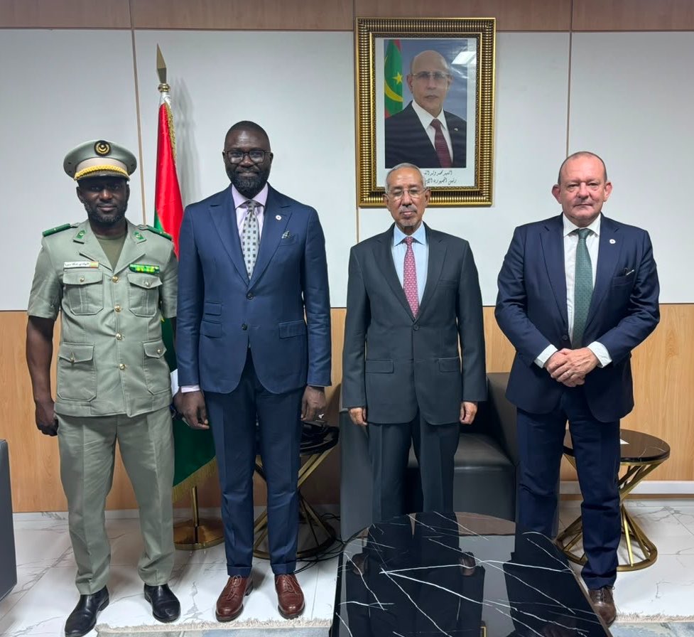 JNMartiICRC's tweet photo. Pour débuter son mandat de Directeur du @CICR_Afrique, @MamadouSowICRC nous a fait l’honneur d’une visite en Mauritanie. Rencontre très productive avec S.E. Hanana Ould Sidi, Ministre de la Défense. L’engagement du @CICR_fr en #Mauritanie se poursuit de manière déterminée. https://t.co/9q7O1bHf1X