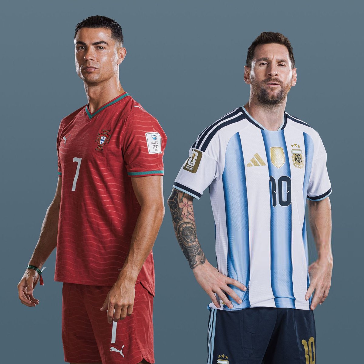 AllezLesLions's tweet photo. 🔴 Roger Milla : « Je pense que Lionel Messi peut pousser son record. Il est encore capable de marquer comme il veut. Contrairement à Cristiano Ronaldo qui a besoin d'être plus rapide que son défenseur pour marquer. Or, la vitesse n'est plus à son avantage. Alors que Messi, la qualité de pied, de contrôle et de ses enchaînements lui permet de faire toujours la différence ». 🦁🇨🇲

[@lequipe]