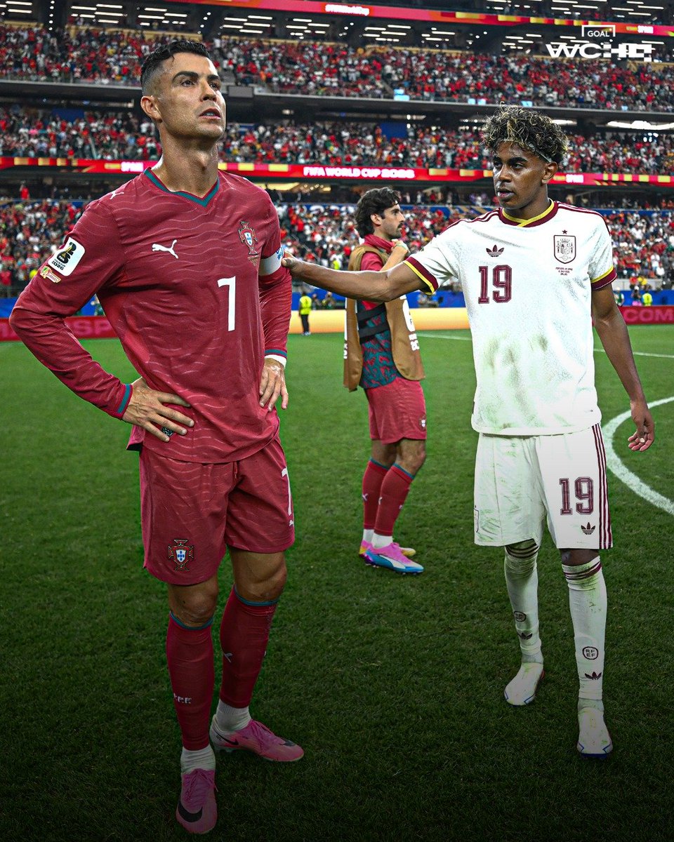 goal's tweet photo. All respect from Lamine Yamal to Cristiano Ronaldo 🤝

The future of football is looking up to one of the greatest of all time 🐐

This photo will be remembered for years to come 🤯 https://t.co/kmhGAYbgFO