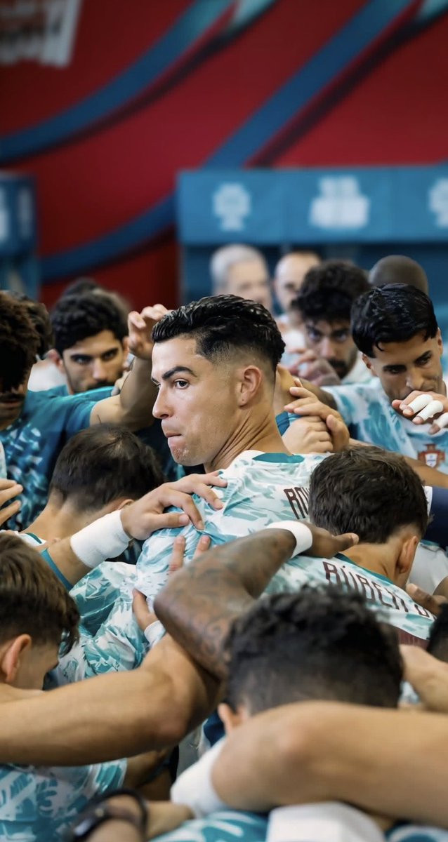 itz_fulany's tweet photo. Cristiano Ronaldo dos Santos Aveiro.
From a small kid in Madeira to the greatest player football has ever seen. https://t.co/66NEHfTPK7