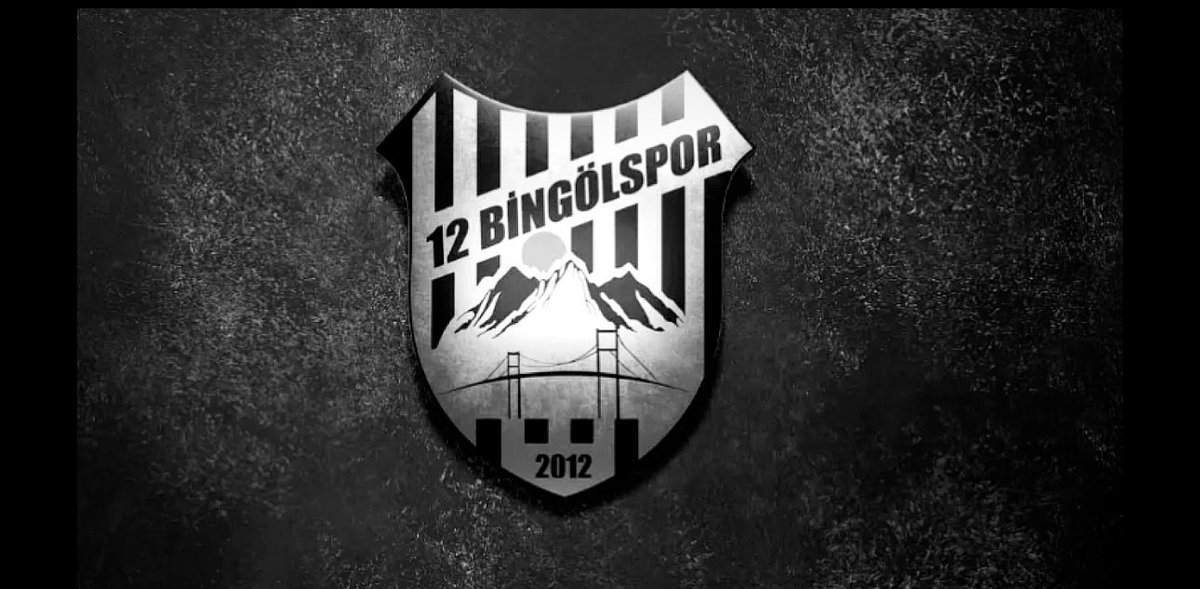 onurdemirag_'s tweet photo. Bingölspor ihale olsaydı…

Bugün Bingölspor, kasasında 41 milyon TL ile başkansız kaldı.

Şimdi bir düşünün…

Eğer bu 41 milyon lira, herhangi bir kamu kurumunun ihalesi olsaydı; şartname bedeli 500 bin lira olan bir davet usulü ihale açılsaydı, o salonun kapısında yer bulmak mümkün olur muydu?

Kimler koşmazdı?
Kimler talip olmazdı?
Kimler “Ben alayım.” demezdi?

Ama konu Bingöl’ün adı, Bingöl’ün markası, Bingöl’ün vitrini olan Bingölspor olunca ortada kimse yok.

Demek ki mesele hizmet etmek değilmiş…
Demek ki mesele şehrin değerlerine sahip çıkmak değilmiş…
Demek ki bazı koltuklar ve bazı paralar, şehrin onurundan daha cazip geliyormuş.

Bingölspor sadece bir futbol takımı değildir.
Bu şehrin gençliğidir, umududur, reklamıdır, tanıtımıdır ve ortak değeridir.

Ne acıdır ki milyonların döndüğü işlere gösterilen ilgi, bir şehrin en büyük markasına gösterilmiyor.

Belki de çözüm basit…

Gelin Bingölspor’u kulüp olarak değil, ihale dosyası olarak ilan edelim.

Bakalım o zaman kaç kişi “Ben varım.” diye ortaya çıkacak…

Çünkü görünen o ki;
Bingölspor’a değil, paraya talip olan çok. Şehre talip olan ise ne yazık ki yok denecek kadar az. 

Bingölspor’a talip çıkmadı ama menfaat varsa talip hiç eksik olmadı.

İşte bu yüzden bugün sahipsiz kalan sadece Bingölspor değil; sahipsiz bırakılan, Bingöl’ün ortak vicdanıdır. 

@_cevdetyilmaz @FeyziBerdibek1 @Korkutata_Zeki @bingolvaliligi @celikcahit @bingolbel @Erdalarikan12