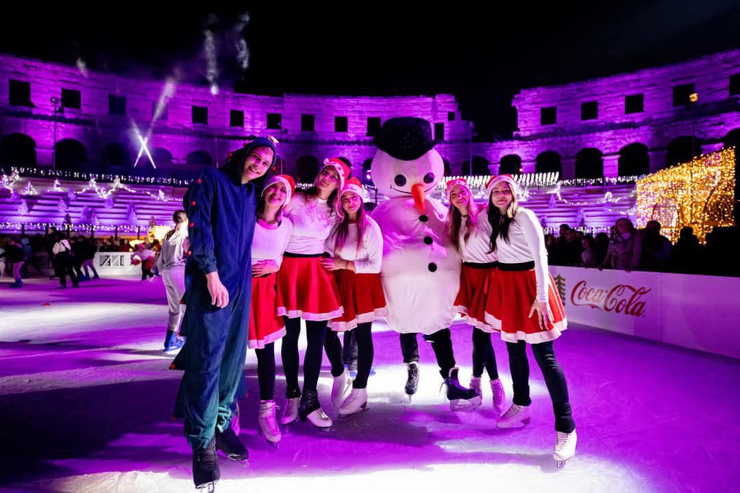 risversed's tweet photo. anyway the only pics of borna on ice im aware of that are from like official articles or whatever 

also im jealous of whoever got to ice skate in the Pula Arena https://t.co/oi9rC4tCZp