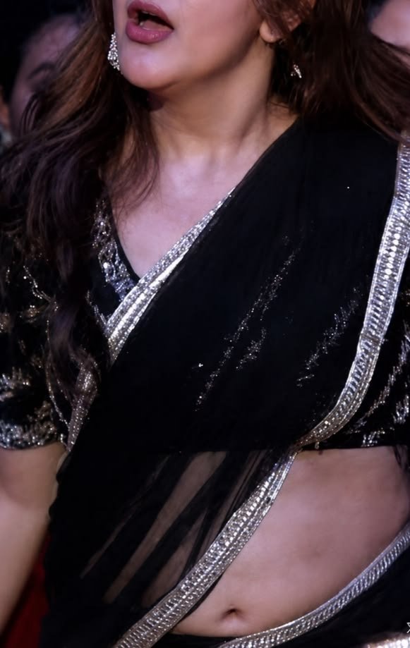 Queency_1103's tweet photo. Underrated actress Sridevi 👀😫🥵

Her structure uff 😯🥵 https://t.co/undTuYe8rY