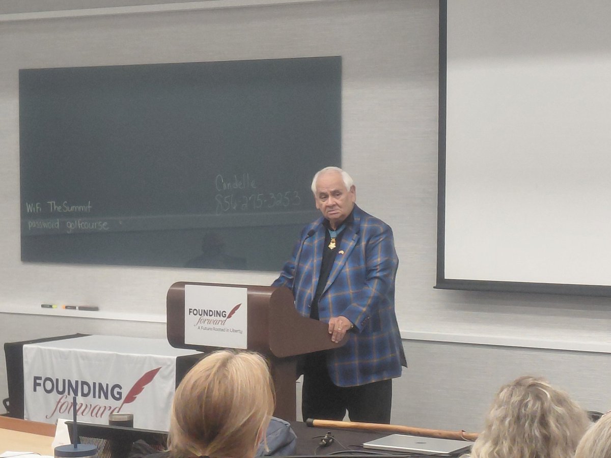 BobEble2's tweet photo. Great day of #ProfessionalDevelopment at @foundingforward. Several lectures by @RonaldGranieri (@ArmyWarCollege) on the Vietnam War and talks by #MedalOfHonor recipient Sp5 Dwight Birdwell (USA, Vietnam War)
@MohMuseum, @CMOH_Society, @MedalofHonorCDP
https://t.co/0eI337PvAZ
🇺🇲🇺🇲 https://t.co/IJsocu4Pnu