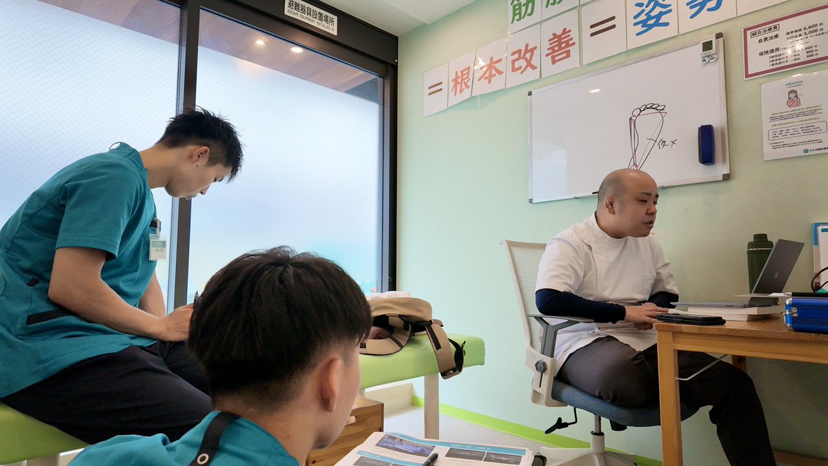 Indomitable_95's tweet photo. 毎日の座学と実技練習でメキメキ成長中

最高空間です https://t.co/AsW7nppAp6