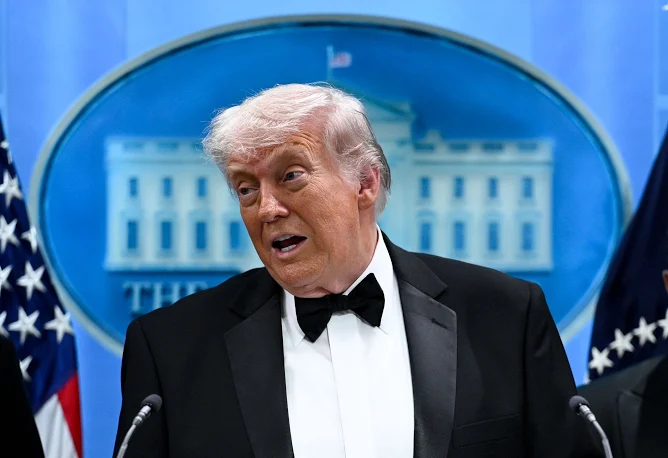 karoltyniec369's tweet photo. 🚨Mamy komentarz Donalda Trumpa po odpadnięciu amerykanów z #FIFAWorldCup

- Rozmawiałem z Giannim Infantino to mądry, twardy facet. Zapytałem go, czy to naprawdę koniec i nie będzie już naszego wspaniałego kraju na mundialu. Uznałem to za nonsens, żeby po jednym meczu odpadać z mundialu. Gianni się ze mną zgodził, dlatego spotkanie zostanie powtórzone. Amerykanie mogą być dumni, że mają tak wspaniałego prezydenta. Biden nigdy by czegoś takiego nie zrobił.